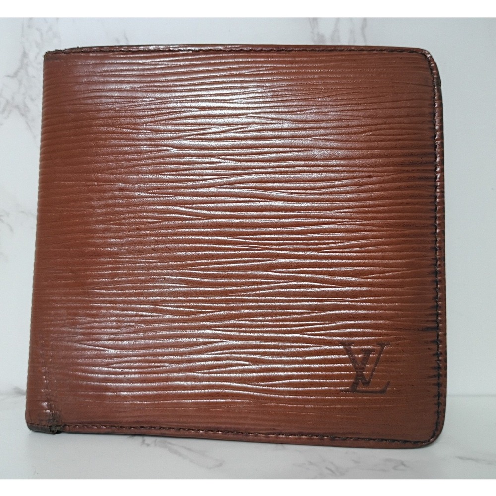 LOUIS VUITTON Vintage Marco Epi Brown Leather Unisex Bifold Wallet
